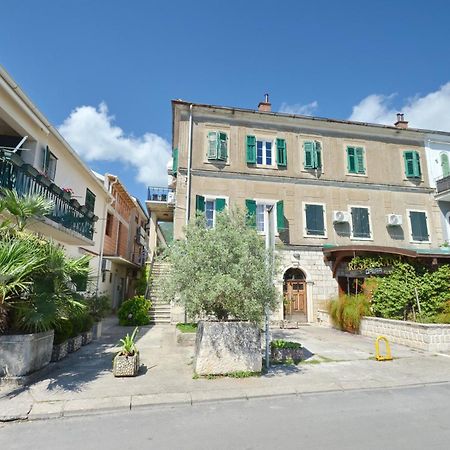 Trojanovic Apartments Tivat Eksteriør billede