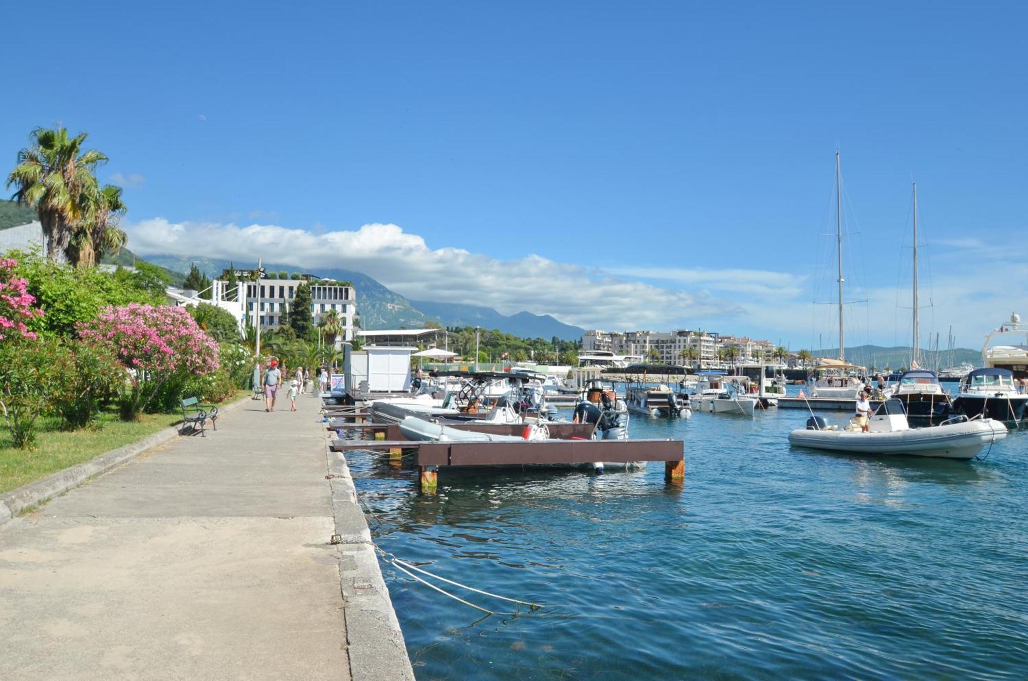 Trojanovic Apartments Tivat Eksteriør billede
