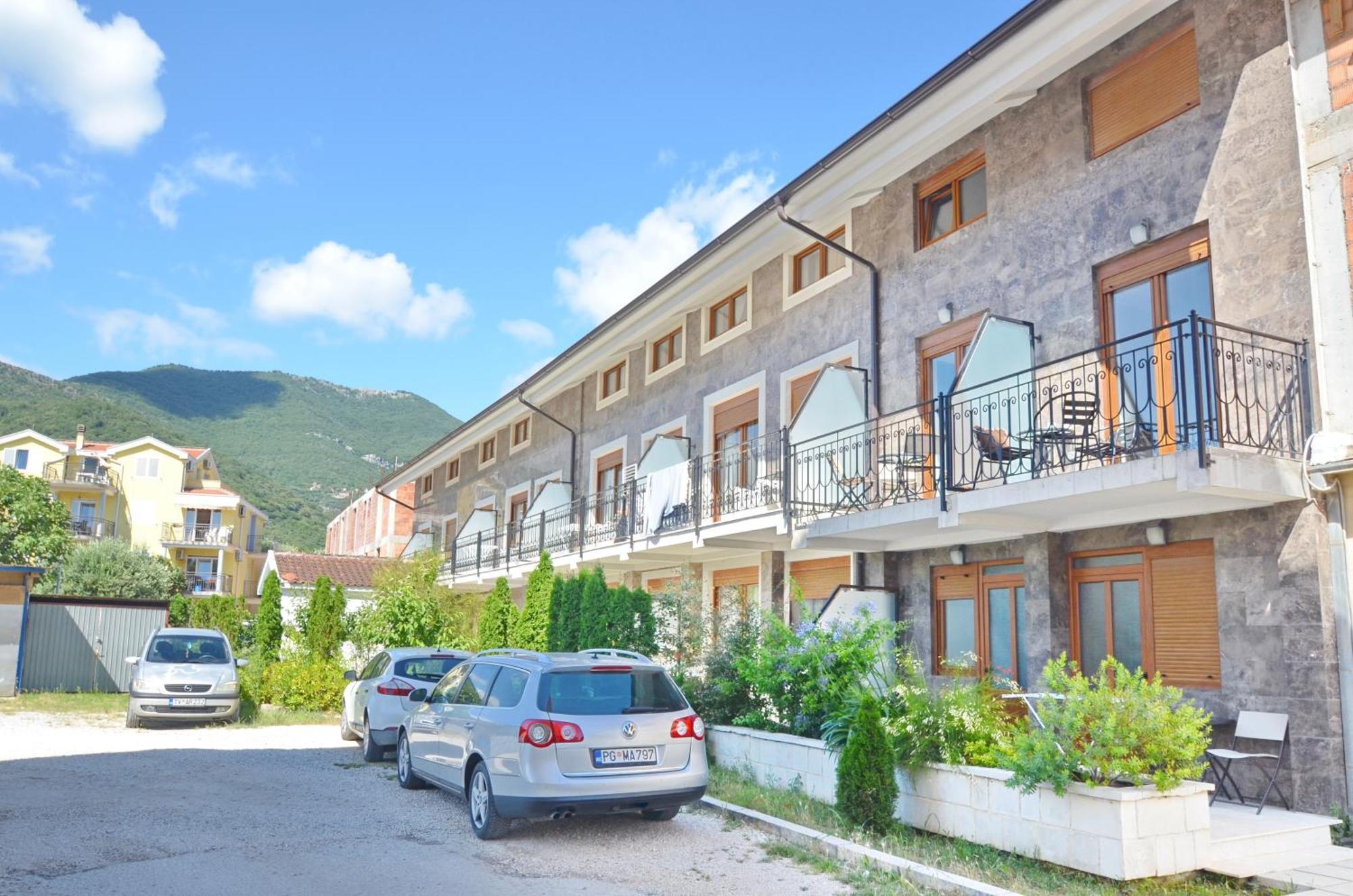 Trojanovic Apartments Tivat Eksteriør billede